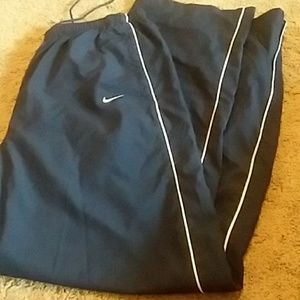 Nike men's wind pants